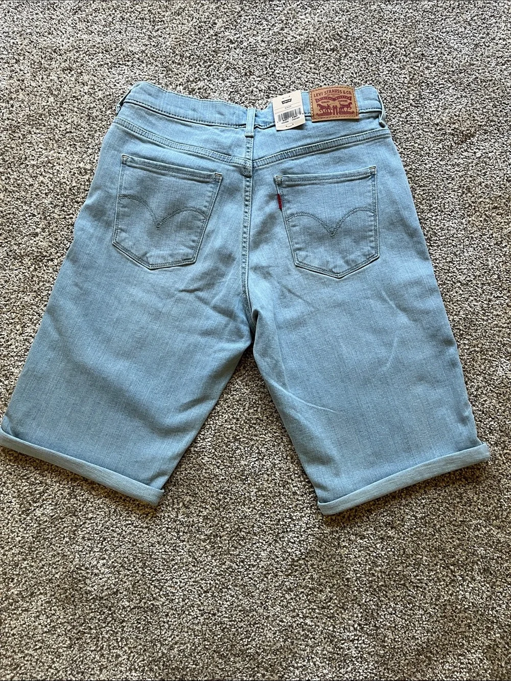 Levi's Light Blue Denim Rolled-Hem Bermuda Shorts  size 28